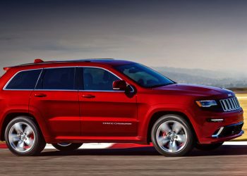 Стали известны некоторые подробности о «заряженном» Jeep Grand Cherokee SRT8
