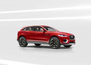 Выяснилось, на какой платформе будет создан первый кроссовер Jaguar