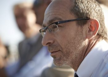 СМИ: Кернес поручил демонтировать украинскую символику в Харькове