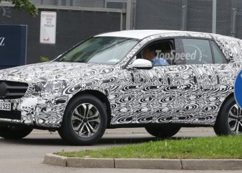 В Германии замечен новый кроссовер от Mercedes-Benz