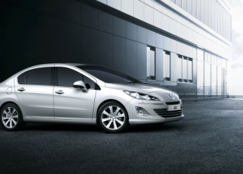 Peugeot 408 Style оснастили дизельным агрегатом