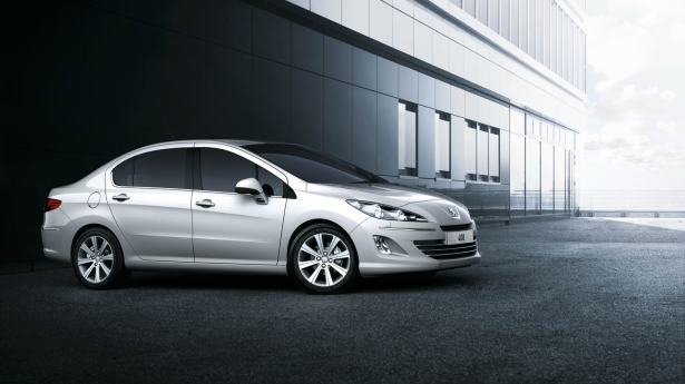 Peugeot 408 Style оснастили дизельным агрегатом