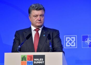 Президент Украины сообщил о подписании протокола о прекращении огня на Донбассе
