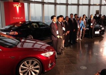 Toyota и Tesla совместно работают над секретной моделью