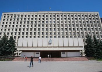 Выборы на Донбассе могут пройти всего лишь в 15 округах