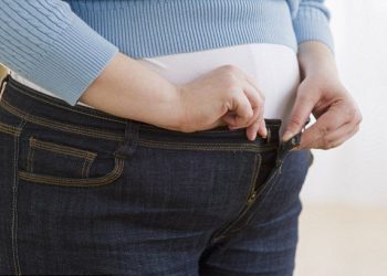 Женщины с лишним весом страдают от проблем со слухом