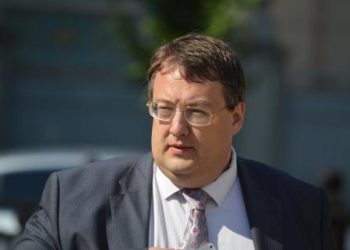 Самопровозглашенные «ДНР» и «ЛНР» начали выдавать свои паспорта и использовать российские рубли