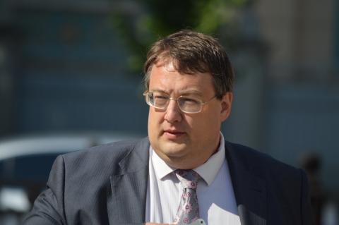 Самопровозглашенные «ДНР» и «ЛНР» начали выдавать свои паспорта и использовать российские рубли