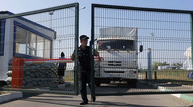 Российский «гумконвой» привез на Донбасс новое оружие