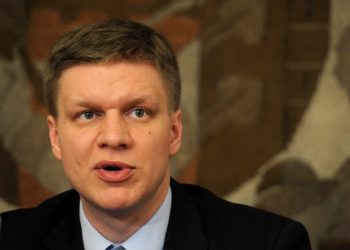 Прага прекращает сотрудничество с Москвой и Санкт-Петербургом