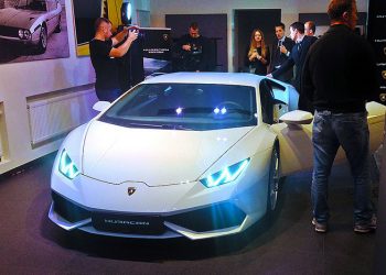 Lamborghini показала на Московском моторшоу суперкар Lamborghini