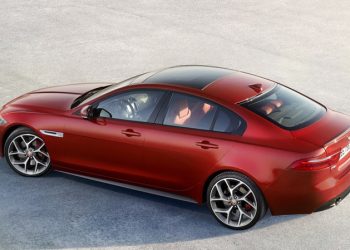 Седан XE от Jaguar полностью рассекречен