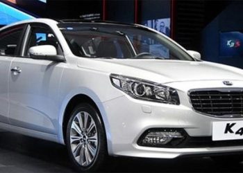 В Китае дебютировал новый седан Kia K4