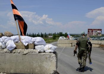 На въезде в «ЛНР» людей проверяют по «расстрельным спискам»