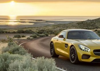 В Mercedes рассказали, когда в продажу поступит их суперкар AMG GT