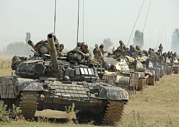Боевики перебрасывают тяжелую технику к Донецку – ИС