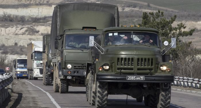 Российским оккупантам на Донбассе свозят топливо и ГСМ