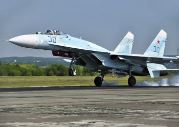 США и Канада отказались проводить военные учения с Россией