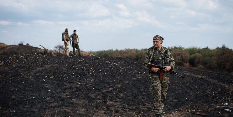 Из окружения прорвались еще 10 украинских бойцов – Семенченко