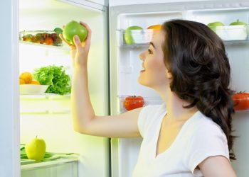 Сколько времени можно держать продукты в холодильнике