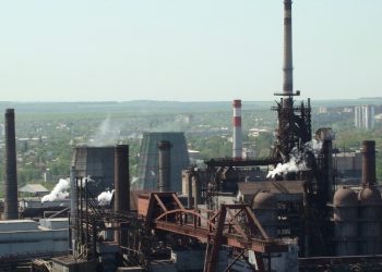 Донецкий металлургический завод частично возобновил работу