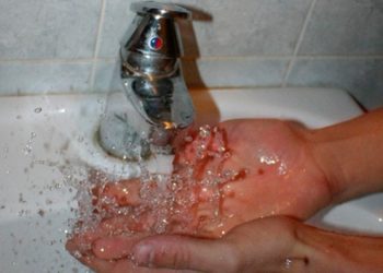 Кличко пообещал включить горячую воду сегодня во всем Киеве