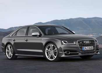 Audi S8 разгоняется до сотни за 3,6 секунды
