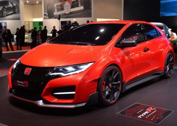 Проходит заключительный этап тестирования новой Honda Civic Type R