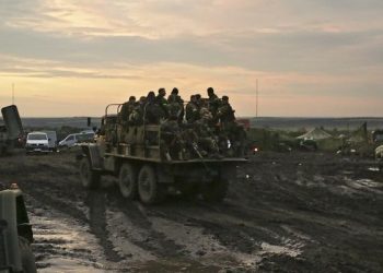 За ночь террористы обстреляли украинских военных более 30 раз