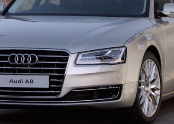 Обновленный Audi A8 будет ездить сам лучше, чем любой водитель