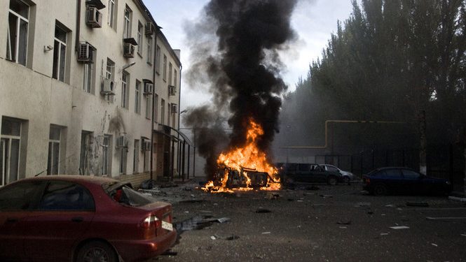 В Донецкой области обстреляли поселок Азотный, есть жертвы