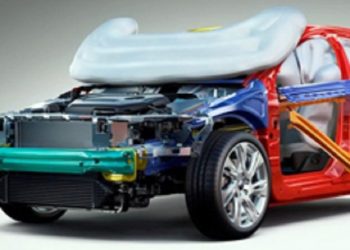 От подушки безопасности для пешехода отказалась компания Volvo