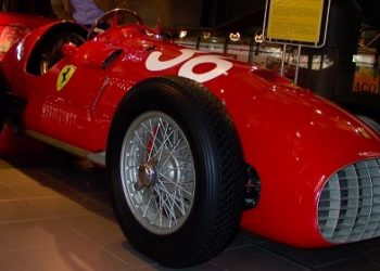 Бренд Ferrari выделен в отдельную компанию