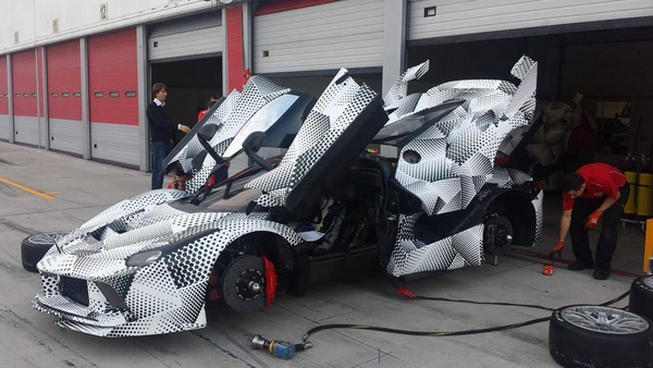 Презентация гибрида LaFerrari XX пройдет в декабре