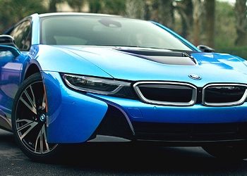 BMW ведет активную работу над созданием гибридного спорткара