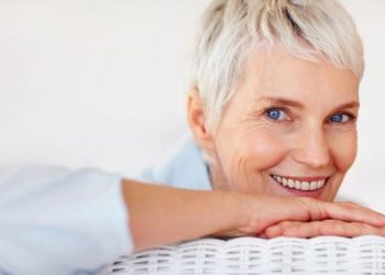Учёные рассказали, о чем свидетельствуют седые волосы