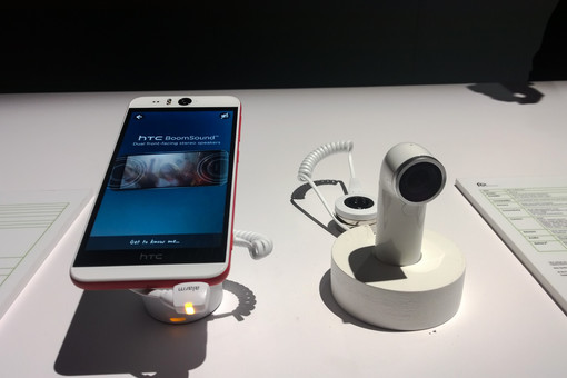 Компания HTC представила новый фотосмартфон
