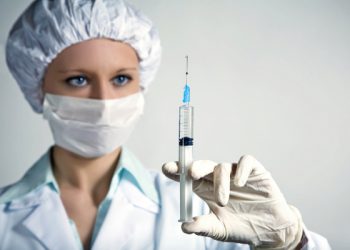 Сколько россиян не собираются в этом сезоне делать прививку от гриппа