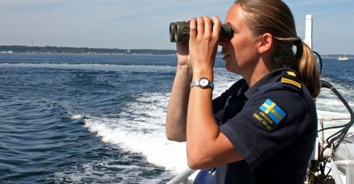 Шведские военные засекли еще одну подлодку в своих водах