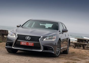 Lexus представит новое поколение седана LS