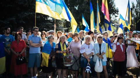 Луганчане вышли на митинг против террористов из «ЛНР»