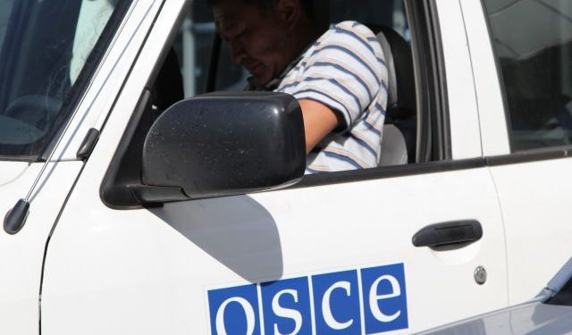 Главари боевиков передвигаются на машинах с эмблемами ОБСЕ – Тымчук