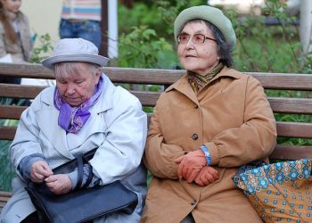 Концерт рок-группы был под угрозой срыва из-за пенсионерок