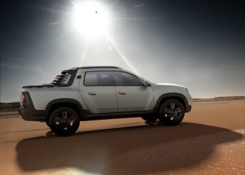 Renault Duster превратили в пикап Oroch