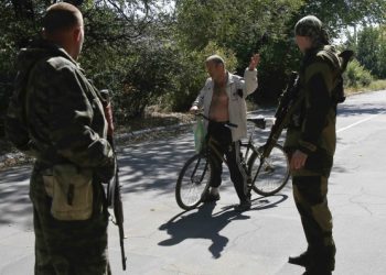 Боевики «ДНР» и «ЛНР» заставляют население платить «дань»