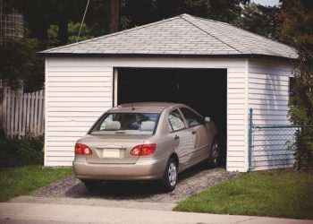 Как хранить автомобиль в гараже длительное время без последствий