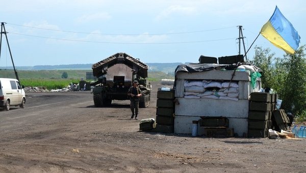 Комбат опроверг информацию об окружении под Бахмутовкой