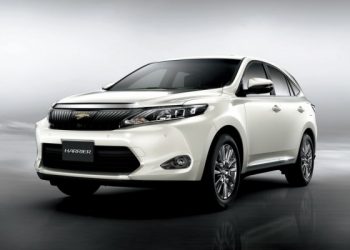 Toyota Harrier начинает продажи