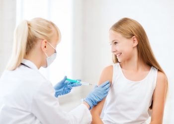 Специалисты выяснили, что защищает от вируса папилломы