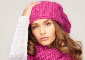 Стало известно, что нужно делать чтобы сберечь прическу осенью